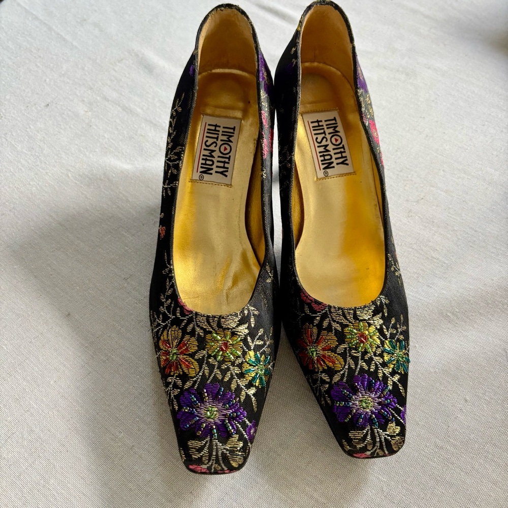 Vintage Timothy Hitsman Black Floral Embroidered Heels 6.5
